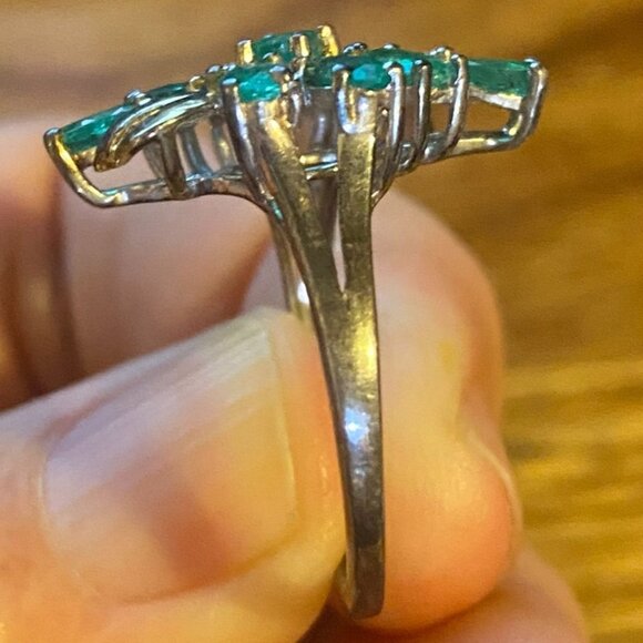 Ring Emeralds Size 8 9 Stones 4.82 Carats Sterling Silver 925 SIS Vintage - Picture 7 of 16